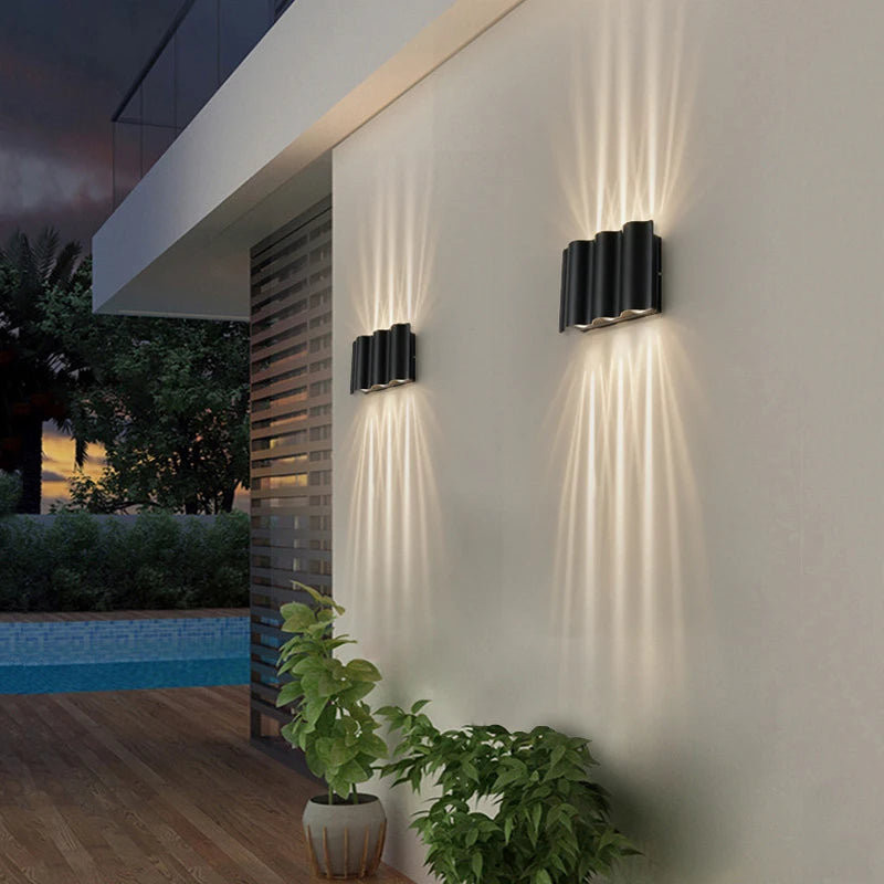 Sharp Beam Lines Up And Down Outdoor Light
