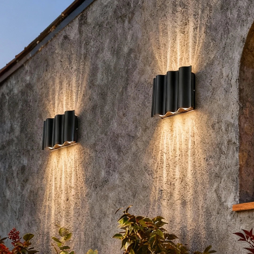 Sharp Beam Lines Up And Down Outdoor Light