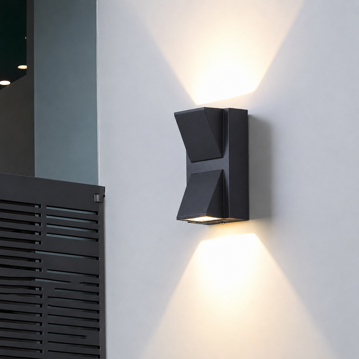 Zenith Beam Architectural Outdoor Wall Light