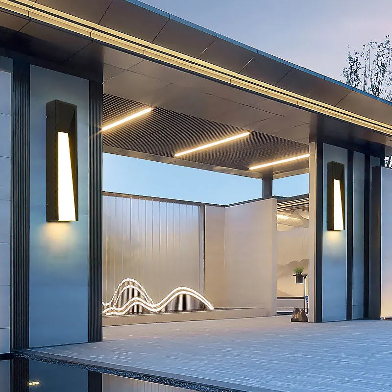 Obsidian Beam Outdoor Wall Light – Modern Architectural Lighting